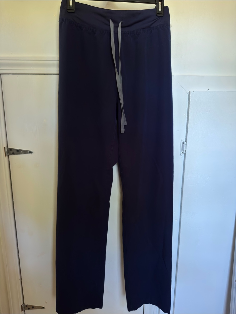 FIGS WOMAN NAVY SCRUB PANTS SMALL/T